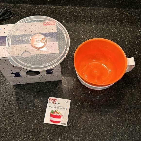 NEW Microwave Bowl 4.85 Cups by Studio Decor Orange Bowl Lid Dorm Life Halloween - Picture 2 of 7